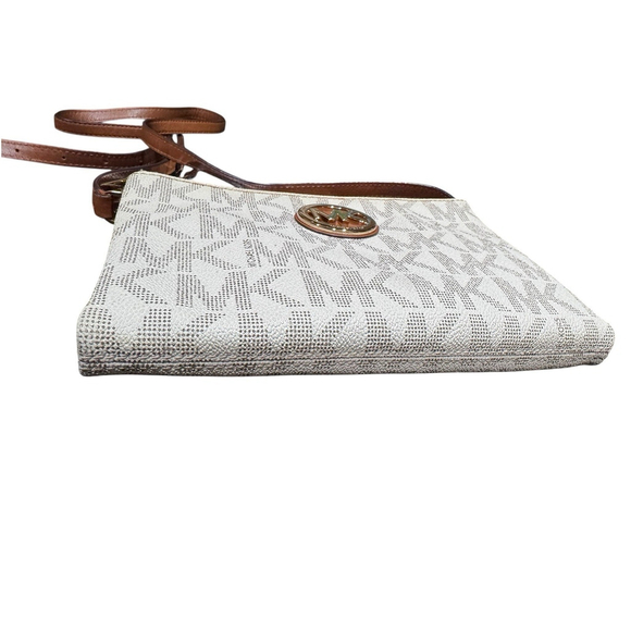 Michael Kors Fulton Large White,Gray Signature Logo Crossbody Bag - Picture 5 of 16